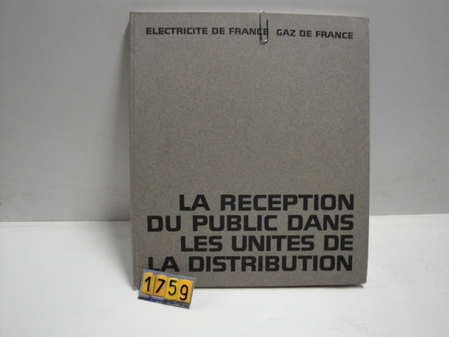  Collection ASPEG, pièce numéro 1759 : La réception du public dans les unités de la distribution