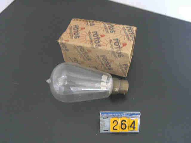  Collection ASPEG, pièce numéro 264 : Ampoule à bayonnette